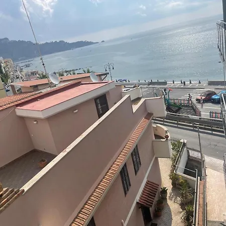 L' Occhio Del Mare Giardini Naxos